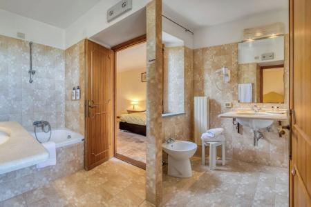 Relais La Fattoria - 33