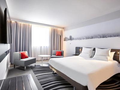 Novotel Chennai Chamiers Road - 2