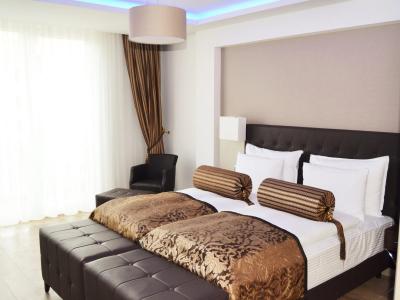 Two Berlin By Axel - Adults Only - 2