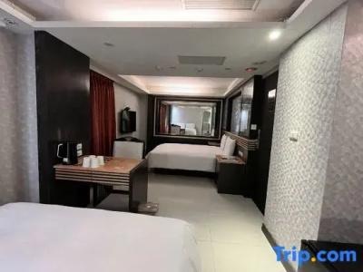 81 Premier Hollywood - SG Clean - 47