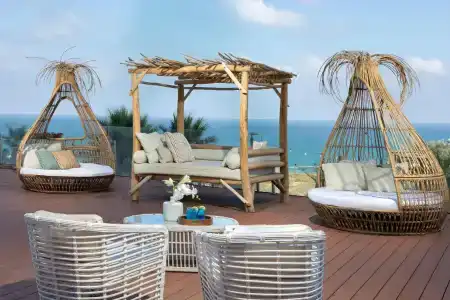 Island Luxurious Suites and Spa- By Saidas - 18