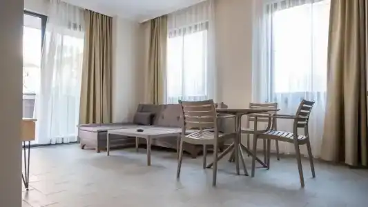 Nas Suite - 5