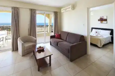 Club St. George - 27
