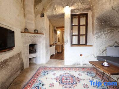 Sarnich Cave Suites - 176