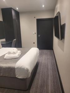 Hatton Garden - 34
