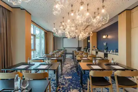 Hilton Rijeka Costabella Beach Resort And Spa - 18
