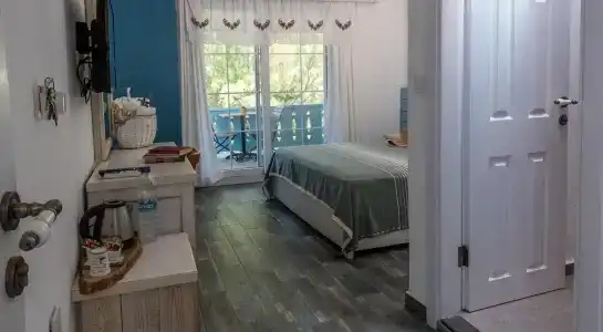 Kefi Beach & Suites - 35