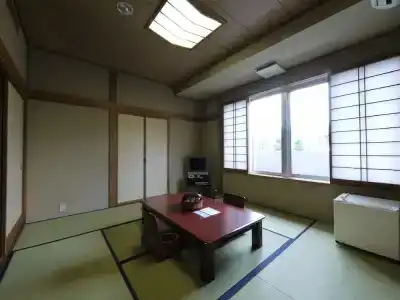 Route-Inn Ueda - Route 18 - - 18