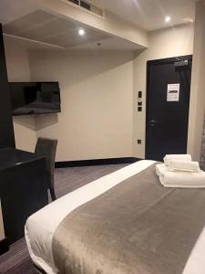 Hatton Garden - 20