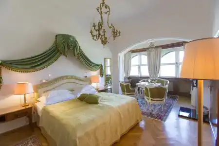 Schloss Mönchstein - 4