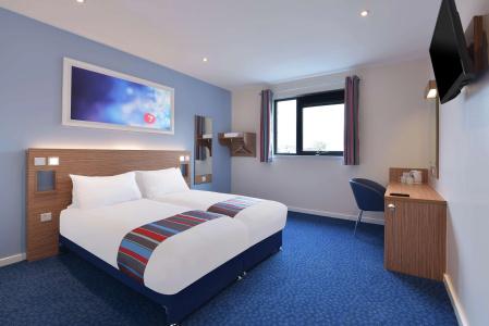 Park Plaza London, Park Royal - 1