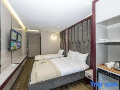 Heaven Premium Airport - 33