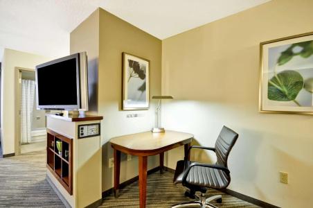 Hyatt Place Uptown - 33