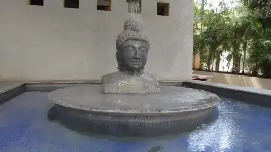 Vinaya Royal Inn - 11