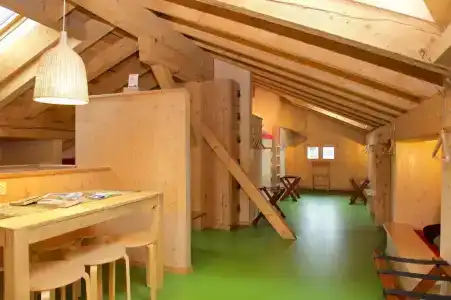 Bahnhof - 31