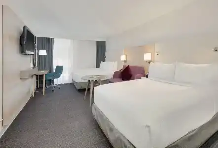 Crowne Plaza Dallas Downtown, An Ihg - 3