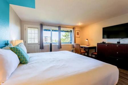 Coast River Inn By Oyo - 111