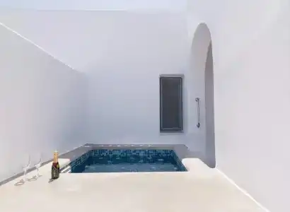 Pancratium Villas & Suites - 14
