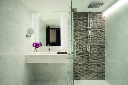 Mövenpick Sukhumvit 15 Bangkok - SHA Extra Plus Certified - 32
