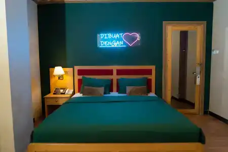 Kangen Boutique - 32