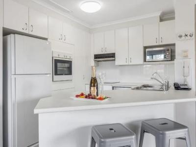 Markham Court - 123
