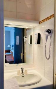 Kyriad Bourges Sud - 33