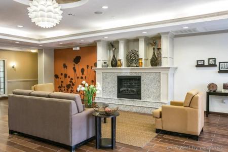 Restwell Inn & Suites I-45 North - 19