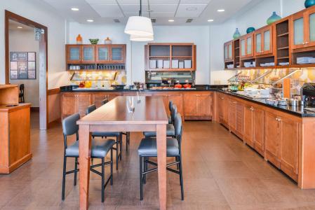 Hyatt Place - 24