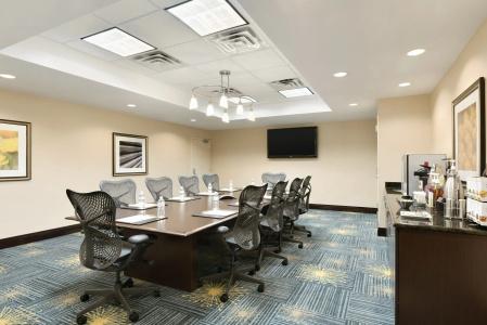 Hilton Garden Inn - 37