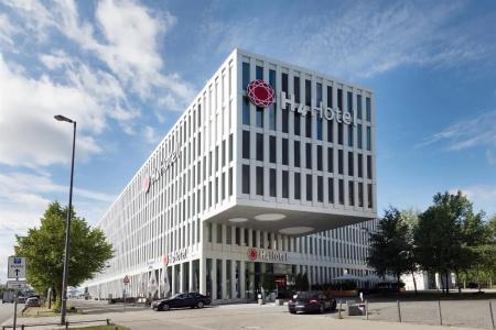 H4 München Messe - 36
