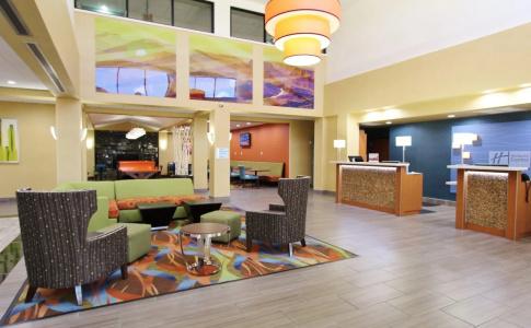 Holiday Inn Express, An Ihg - 25