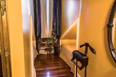 The Magnolia Mansion - 14