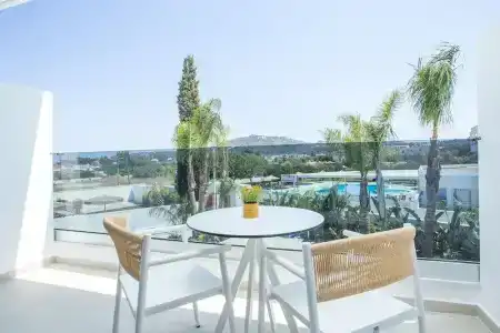 Vanik Suites - 47