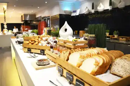 Rydges World Square - 10