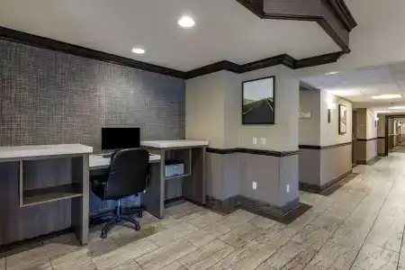 Best Western Plus Las Vegas West - 16