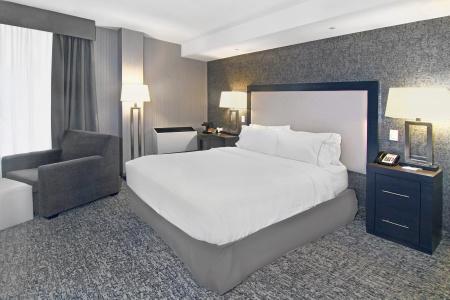 Holiday Inn Express and Suites, an IHG - 22