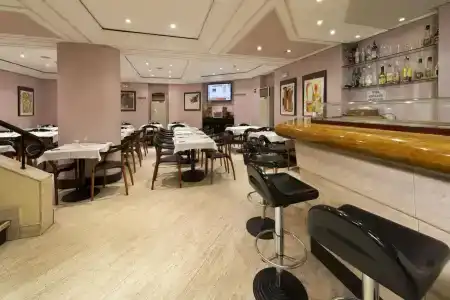 Trafalgar - 16