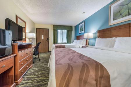 Quality Inn - 6