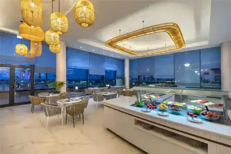 Hilton Skanes Beach - 34