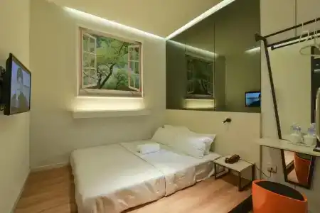 Laman Green The Boutique - 45
