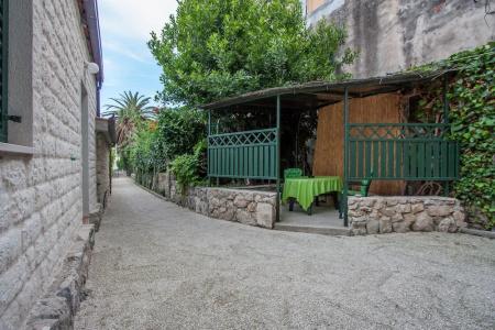 Garden Apartment - 54
