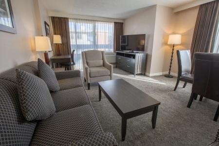 The Embassy Inn - 86