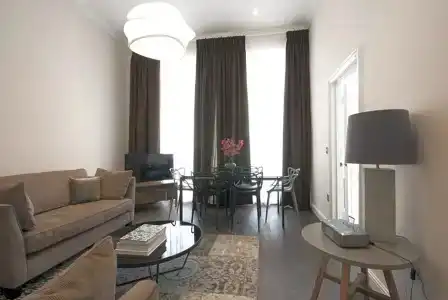 Manson Place - 112