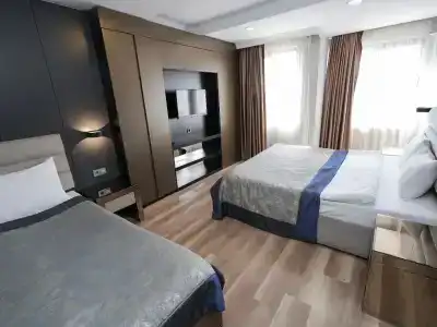 A Palace Suites - 161