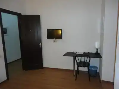 Corner - 25