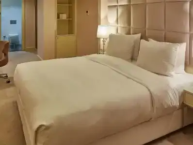 DoubleTree by Hilton Izmir - Alsancak - 36