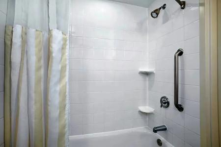 Hilton Garden Inn/Hanes Mall - 86