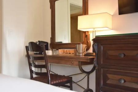 Franciscan Inn & Suites - 17