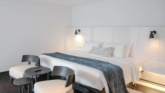 Veranda Pool Suite - 48