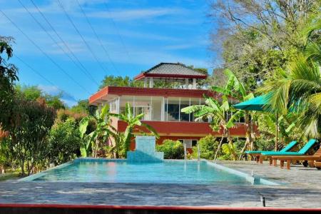 Green Hut & Restaurant. - 11